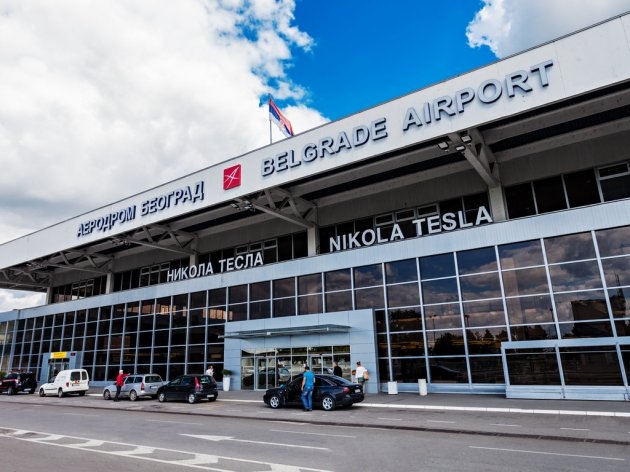 Svidjela mu se stjuardesa, pa dojavio da je podmetnuta bomba na beogradskom aerodromu