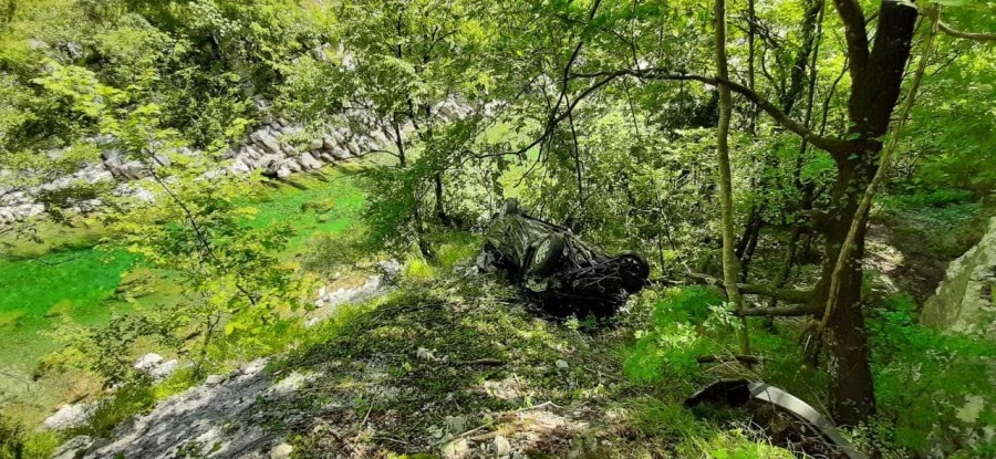 Kolašin: Tijelo Mojkovčanina pronađeno u smrskanom automobilu