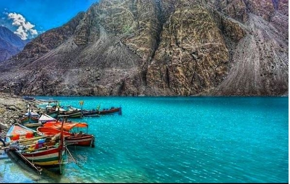 FOTO: Jezero Atabad u Pakistanu: Kada prirodna katastrofa napravi fascinantno mjesto