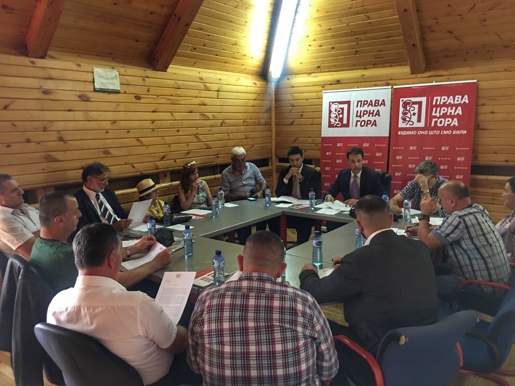 Predsjedništvo Prave Crne Gore: Unutar-pravoslavno pomirenje ključ stabilnosti Crne Gore
