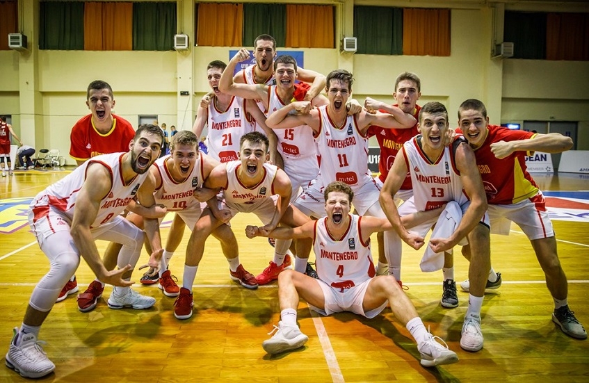 Novo slavlje juniora, pala i Rusija