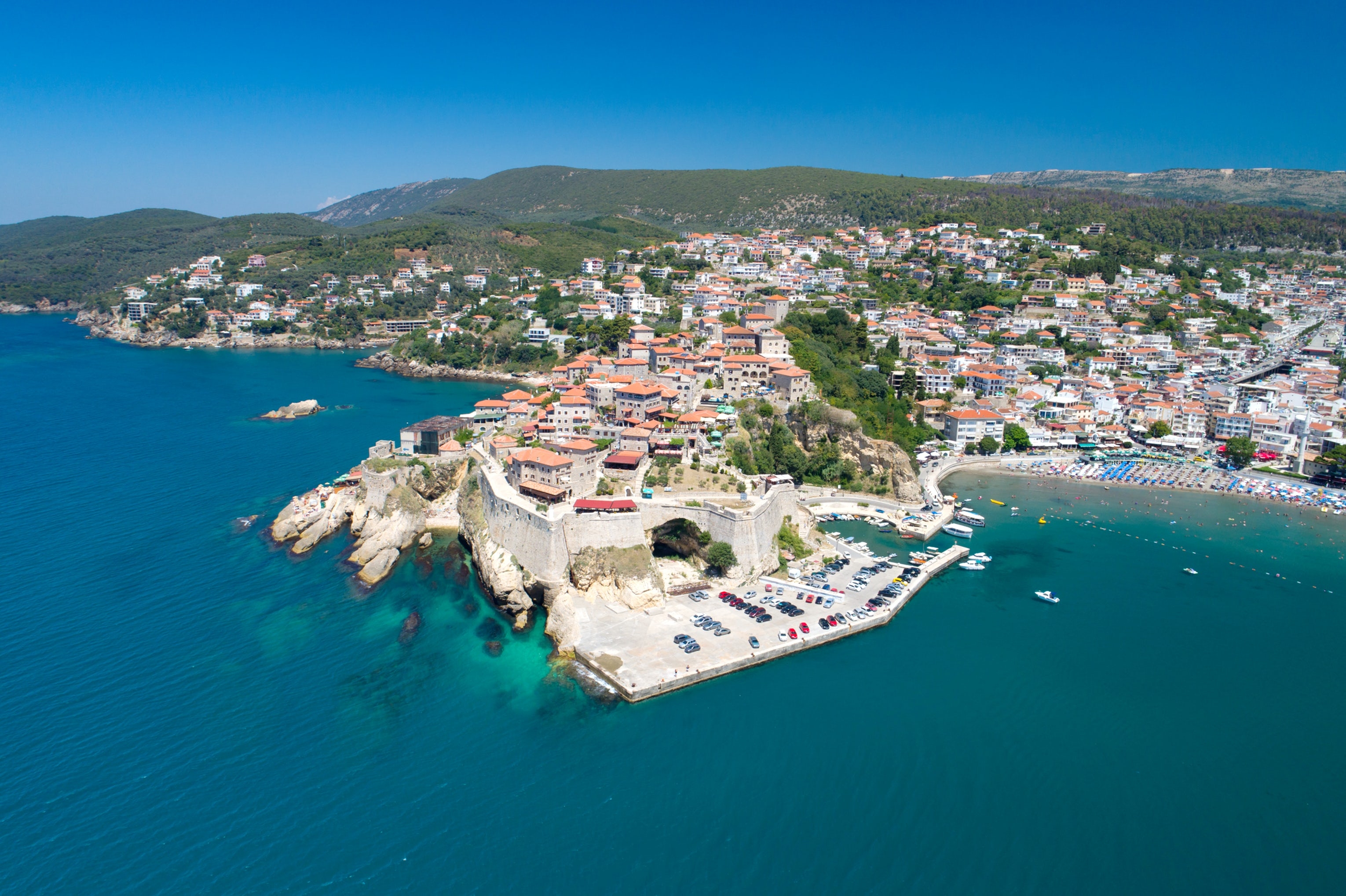 U Ulcinju broj turista i promet manji i do 50 odsto