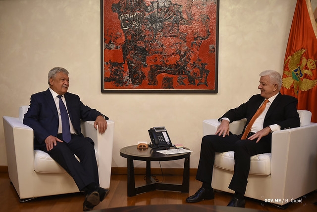 Marković sa delegacijom OTP grupe: Spajanje dvije banke važan čin za Crnu Goru