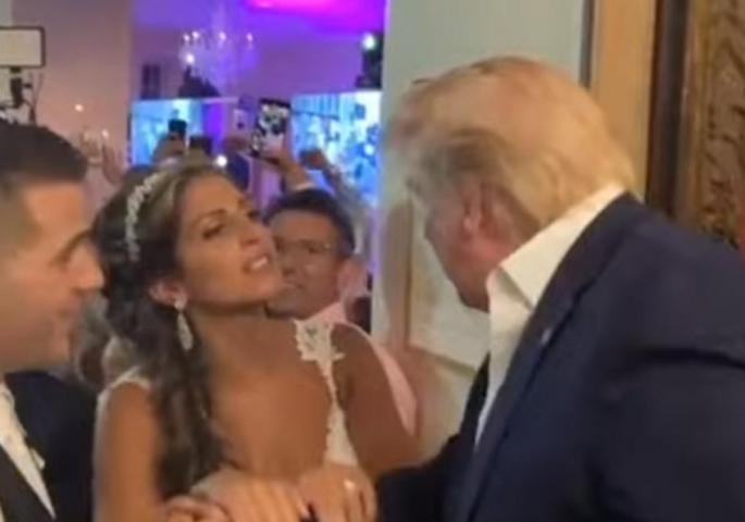 VIDEO – Tramp iznenada upao na svadbu, evo šta je tjerao goste da rade!