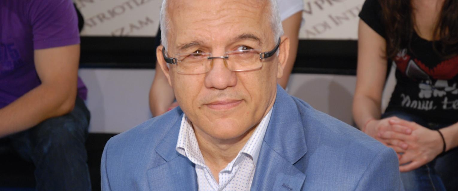 Skandal: Perunović dobio otkaz preko Fejsbuka!