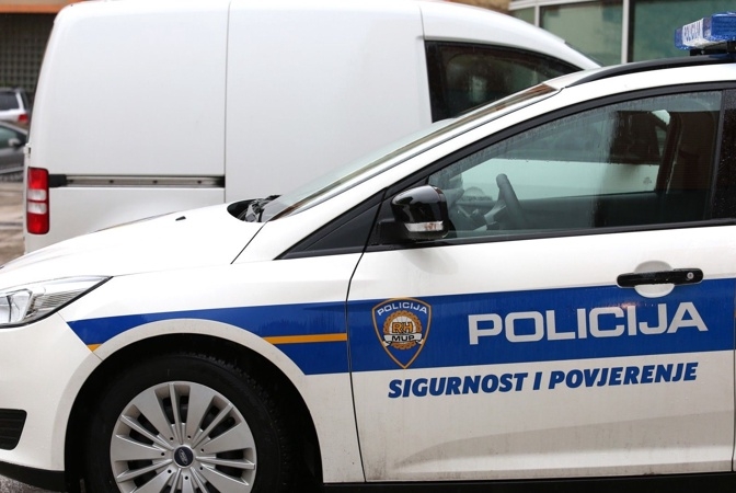 Hrvatska policija ranila razbojnika, drugi uspio da pobjegne, u potragu uključeni i helikopteri