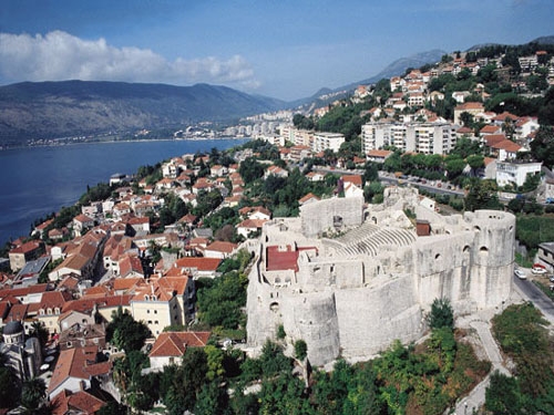 Herceg Novi: Krivične prijave zbog gradnje bez dokumentacije i utaje poreza