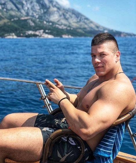 Pjevač Slobodan Radanović priveden u Budvi