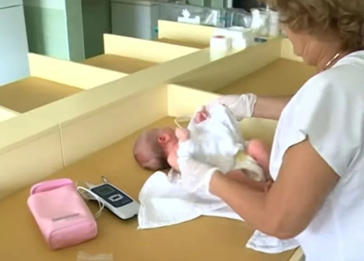 Ovo je rekord: Majka u Bihaću donijela na svijet 14. dijete