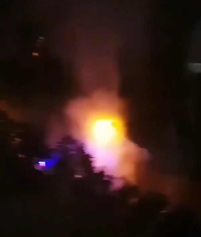 Kod vrtića “Đina Vrbica” gorio auto starije proizvodnje, uzrok nije eksplozivna naprava