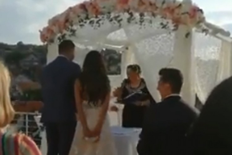 Hit VIDEO: Zoran na vjenčanju “kupio” mladino “da” i nasmijao region