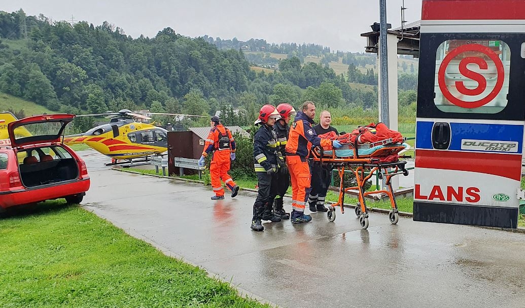 Poljska: Grom pogodio tri osobe