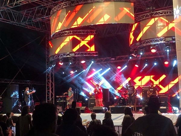 POČEO ,,LAKE FEST”: Bebek, Dog eat dog i Vranjković priredili rok spektakl na Krupcu