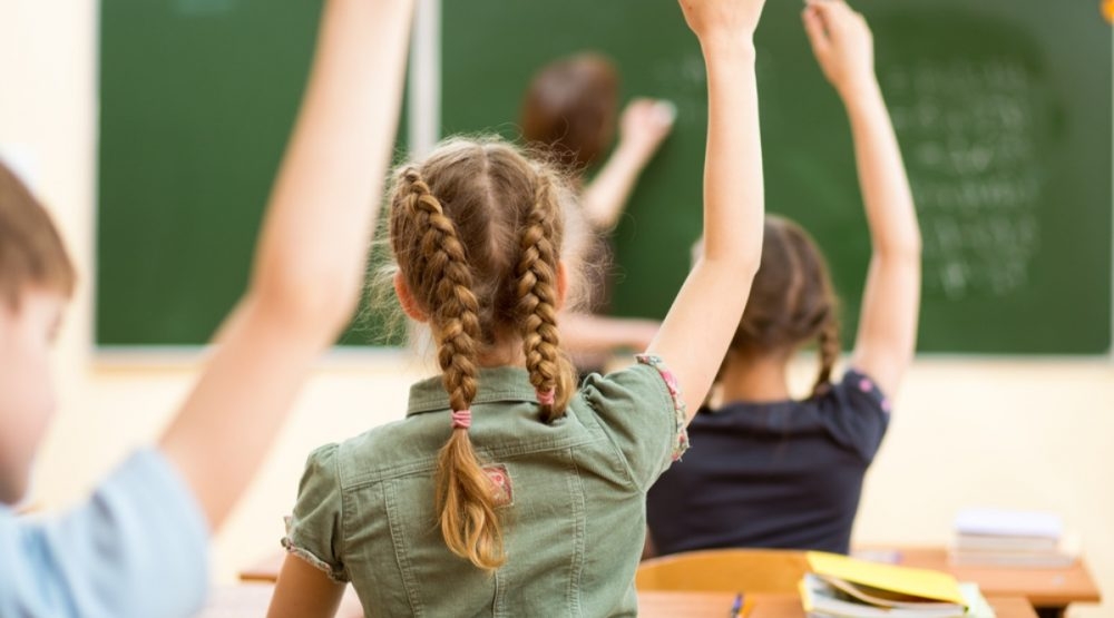 Priprema za školu po đaku i do 200 eura