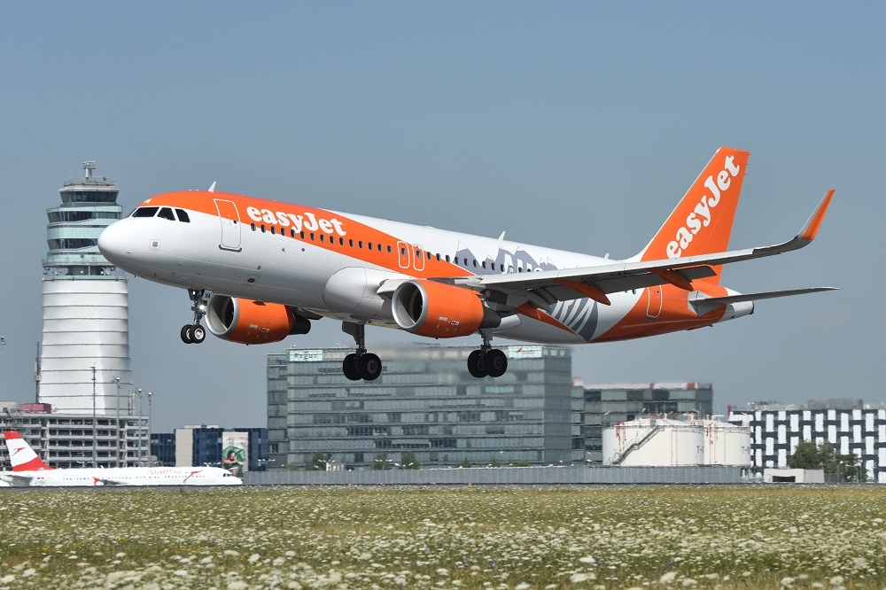 Snimio je šokantnu scenu u avionu: Javila se kompanija, preklinju ga da ukloni fotku