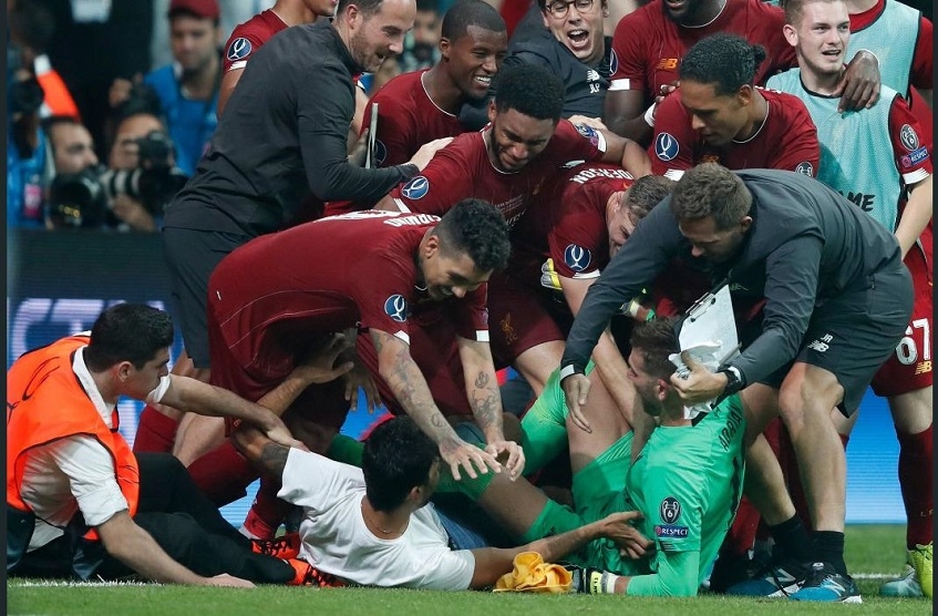 Navijač povrijedio heroja Liverpula