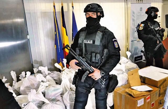 Balkanski narko-bosovi zavladali svjetskim podzemljem: Kriminalci iz Crne Gore i Srbije nadigrali i mnogo moćnije mafije