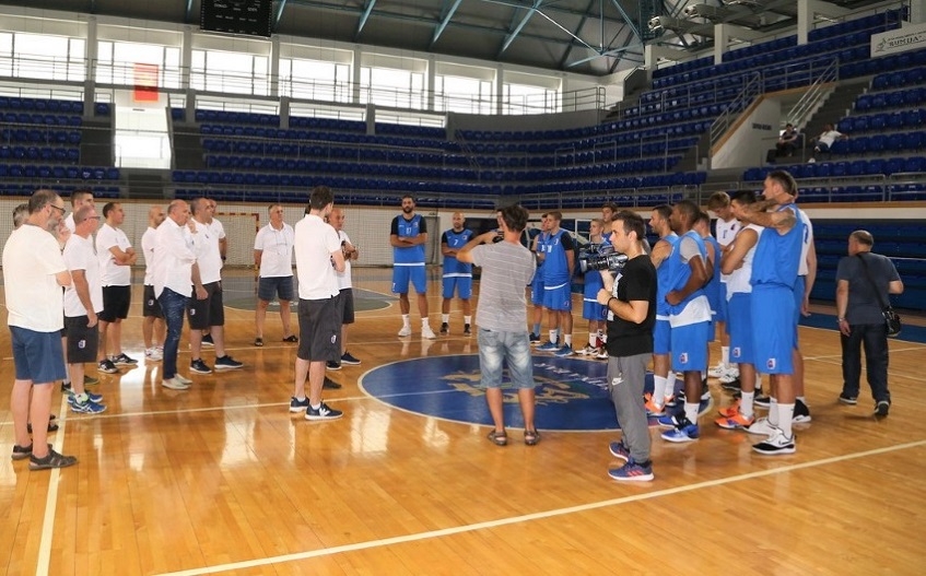 Mornar počeo pripreme: Prvo opstanak, pa onda nešto više