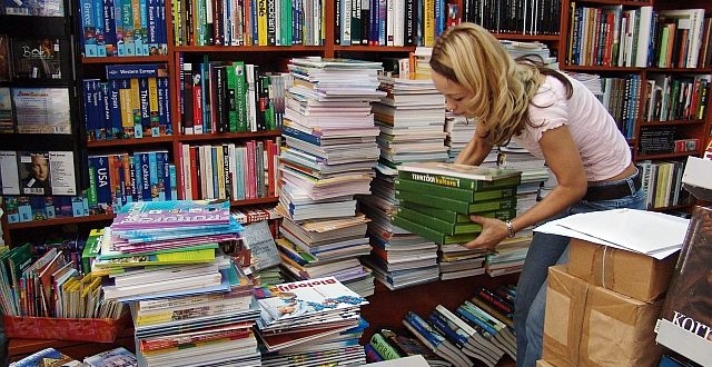 Udžbenici od danas u knjižarama, cijene kompleta od 40 do 107 eura