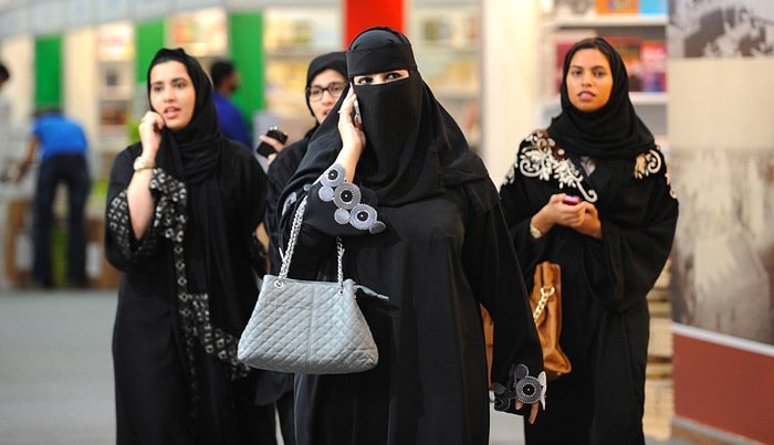 Saudijkama KONAČNO omogućeno putovanje bez dozvole muškarca