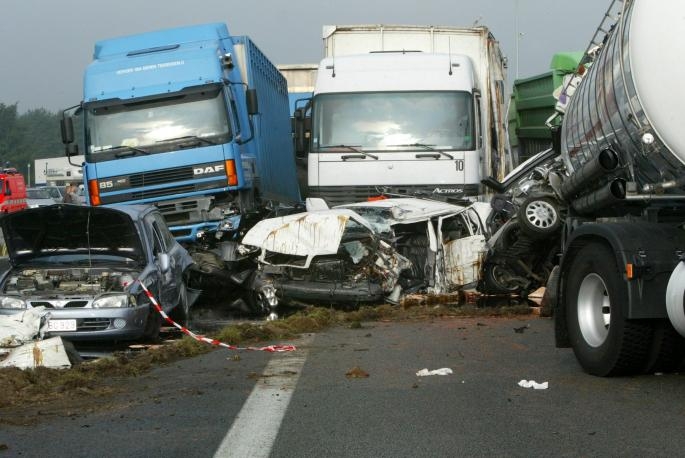Egipat: 19 mrtvih u lančanom sudaru i požaru
