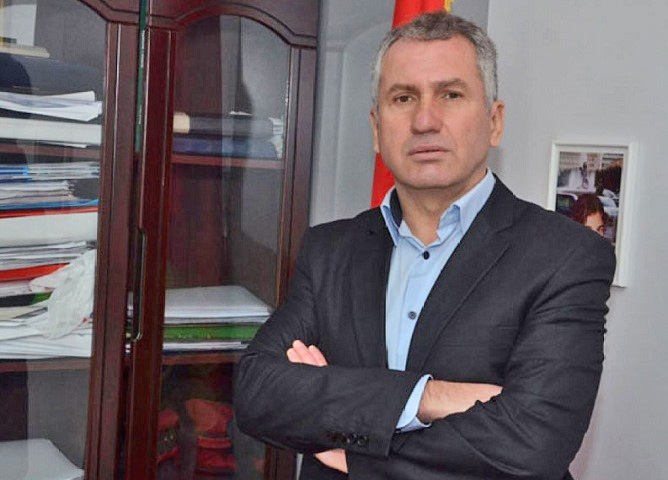 Rakčević sa Institutom kupuje i milionske dugove