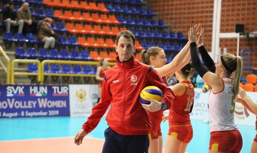 Radusinović ide u Kinu, na klupi kadetkinja mijenja ga Masoničić