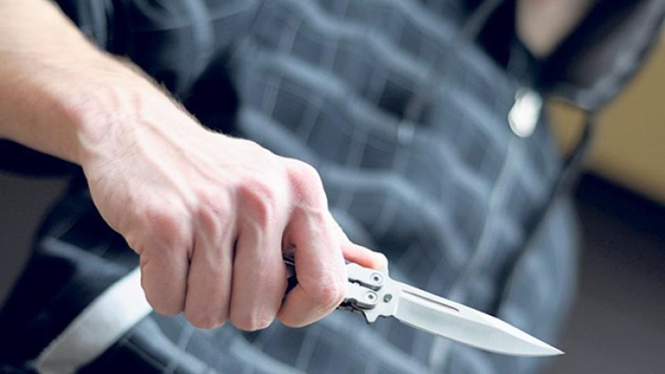 Tivat: Tokom tuče izvadio nož i ubo Arsića, gosti lokala spriječili ubistvo