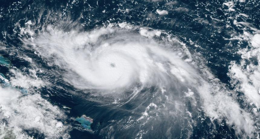 Florida u strahu, čeka se Dorijanov “bijes” – rafovi ispražnjeni