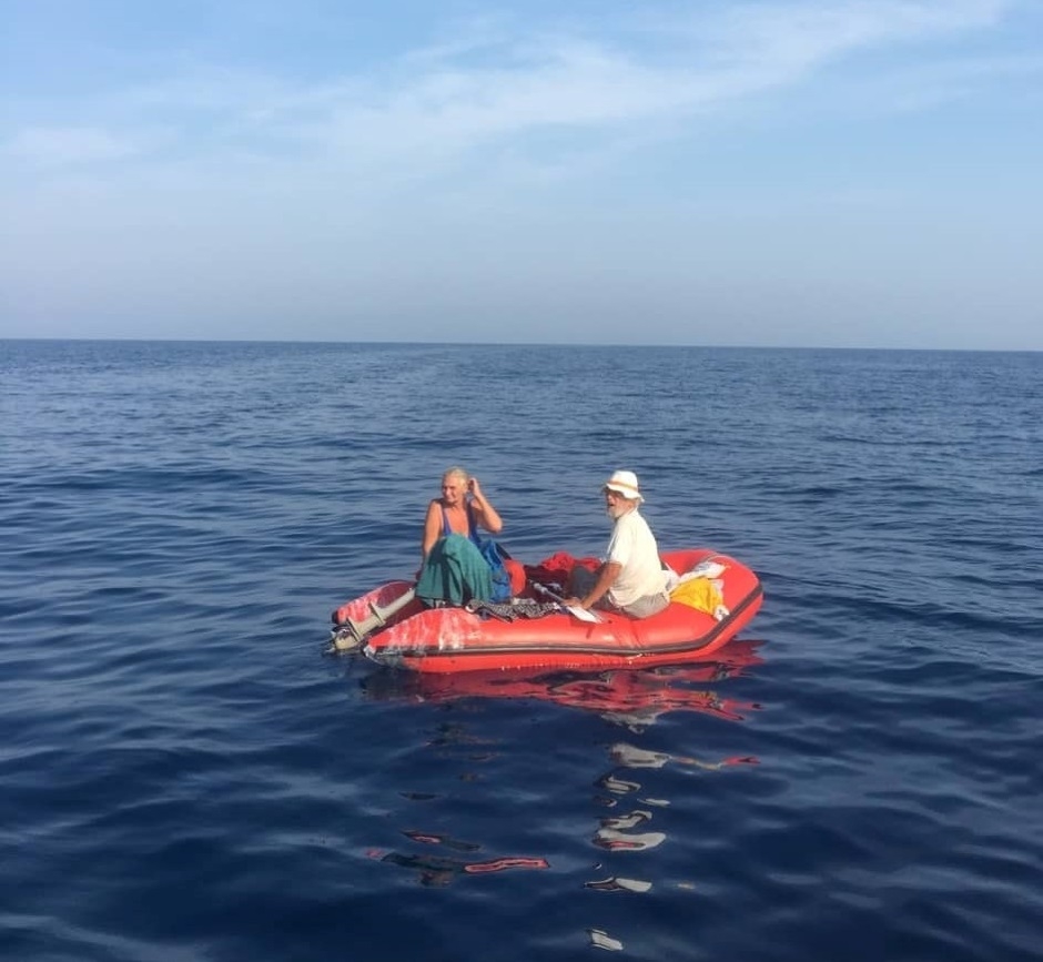 Potonula jedrilca kod Ade Bojane, posada spašena!