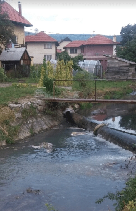 Pljevlja: Fekalije iz kolektora nesmetano otiču kroz rijeku u centru grada
