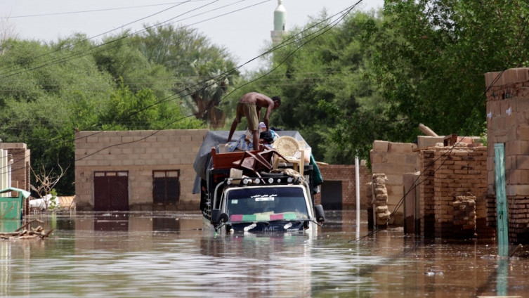 Sudan: Desetine ljudi poginulo u poplavama, uništeno više do 40.000 kuća