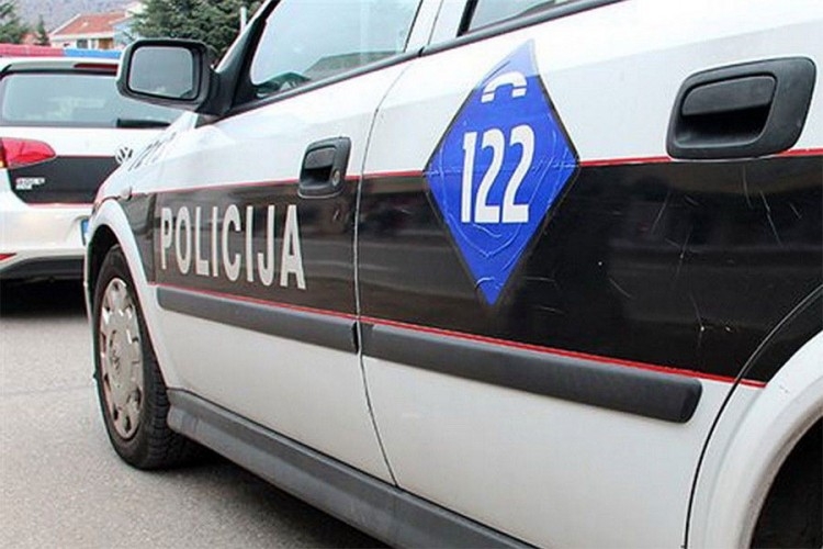 Mostarac pozvao policiju u stan nakon svađe sa djevojkom, pa mu pronašli drogu