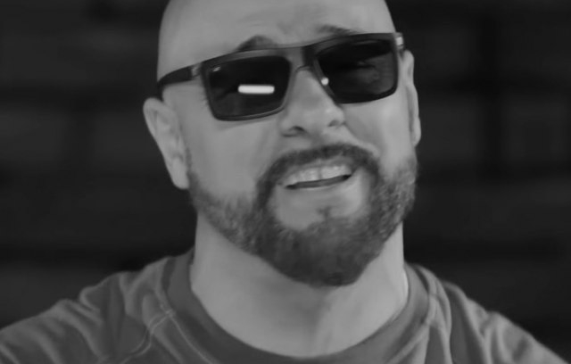 Očevidac opisao poslednje minute života poznatog repera: Evo šta se dogodilo u stravičnoj nesreći u Zemunu!