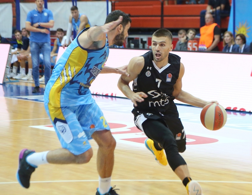 Partizan uz mnogo problema srušio Primorsku za finale Superkupa