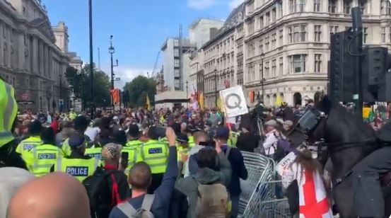Neredi u Londonu: Desničari napali protivnike Bregzita i policiju