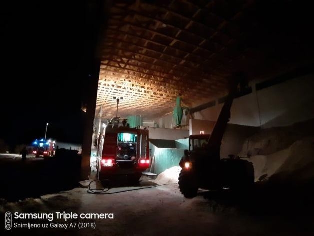 Požar na peletari u Pljevljima: Zahvaljujući brzoj intervenciji spašena fabrika