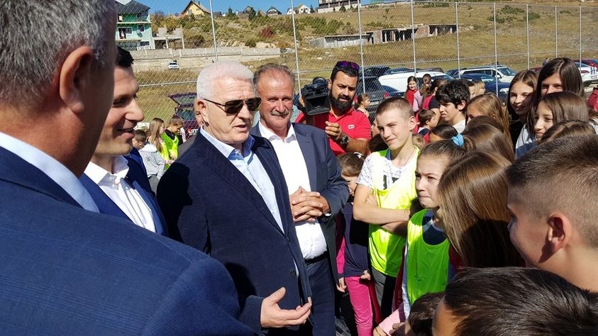 Vlada će doplatiti za prevoz Murinskih đaka do Berana