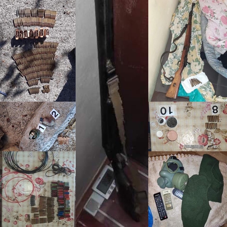 (FOTO) Uhapšene dvije osobe u Podgorici: Pronađeno oružje, municija, bombe, detonatorske kapisle…