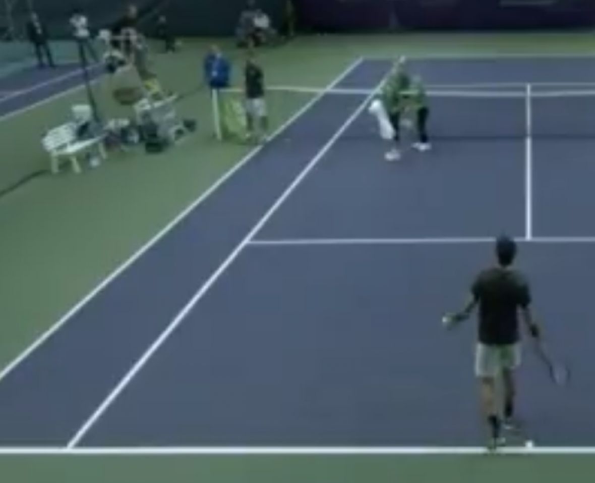 Skandal na teniskom meču: Troicki urlao na sudiju i poželio da padne sa stolice