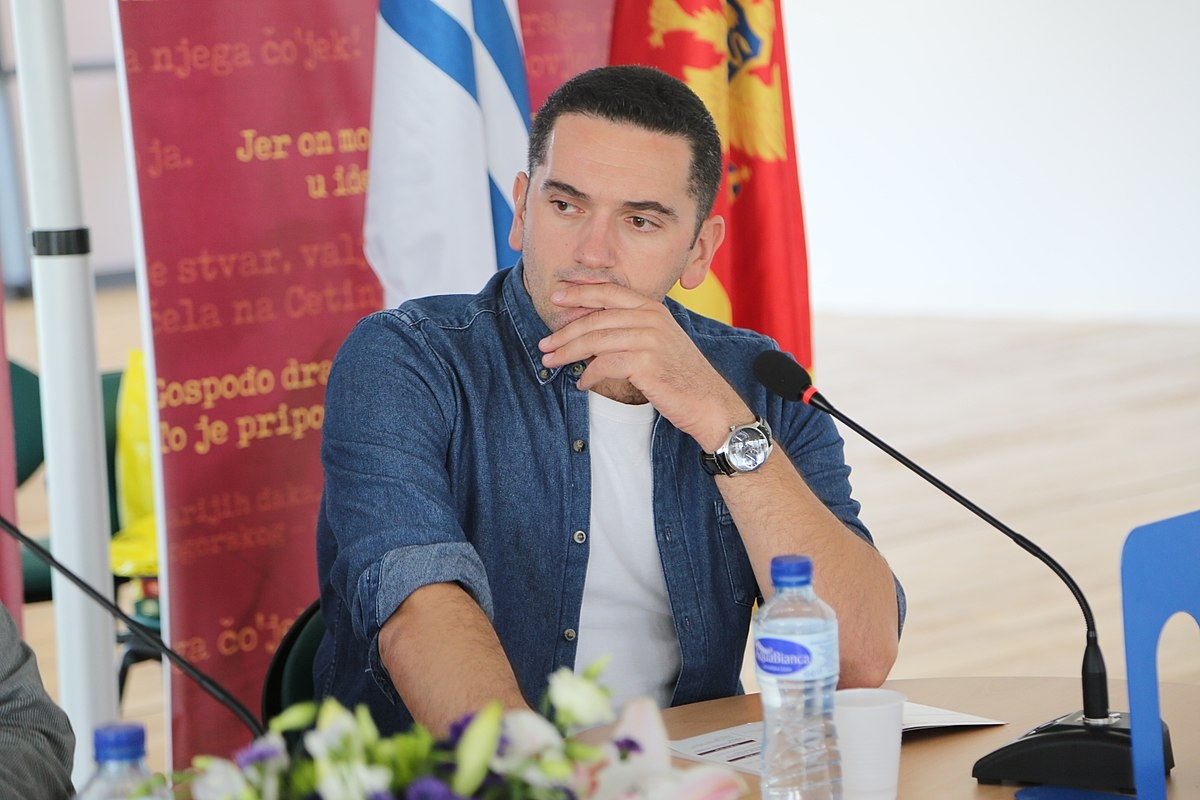 Pjesnicima negatorima Crne Gore nije mjesto na sajmu knjiga