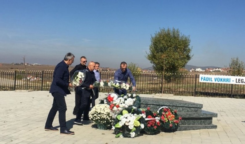 Savićević i Đurđevac položili cvijeće na grob Fadilja Vokrija: Bili smo dobri prijatelji