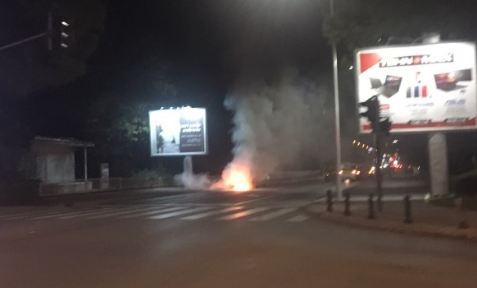 Podgorica: Izgorio automobil