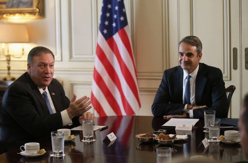 Micotakis – Pompeo:Turska krši suverena prava Kipra