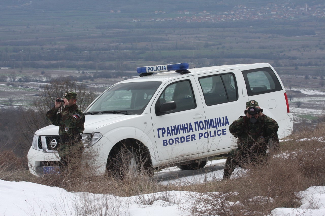U građevinskim kolicima prevozili drogu za Srbiju