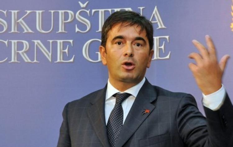 Advokati: SDT na brutalan način vrši sistemsku odmazdu nad Medojevićem, za račun političkih nalogodavaca