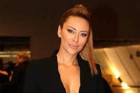 Ana Nikolić obukla minić pa raspametila: Smršala 30 kilograma i izgleda bombastično