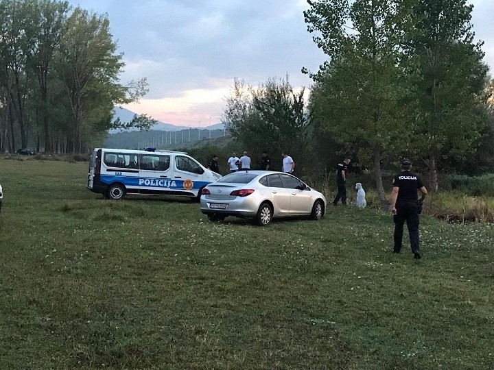 Maloljetnik osumnjičen za ubistvo ostaje u zatvoru
