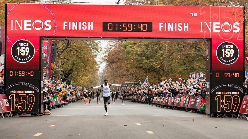 Kipčoge pomjerio granice: Čovjek od čelika istrčao maraton za manje od dva sata
