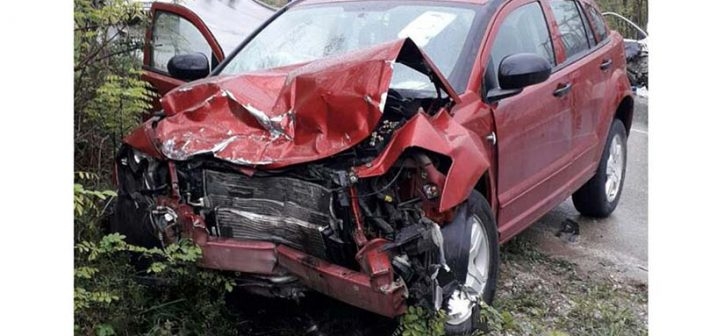 Bar: Dvije osobe teško povrijeđene u sudaru kamiona i putničkog vozila